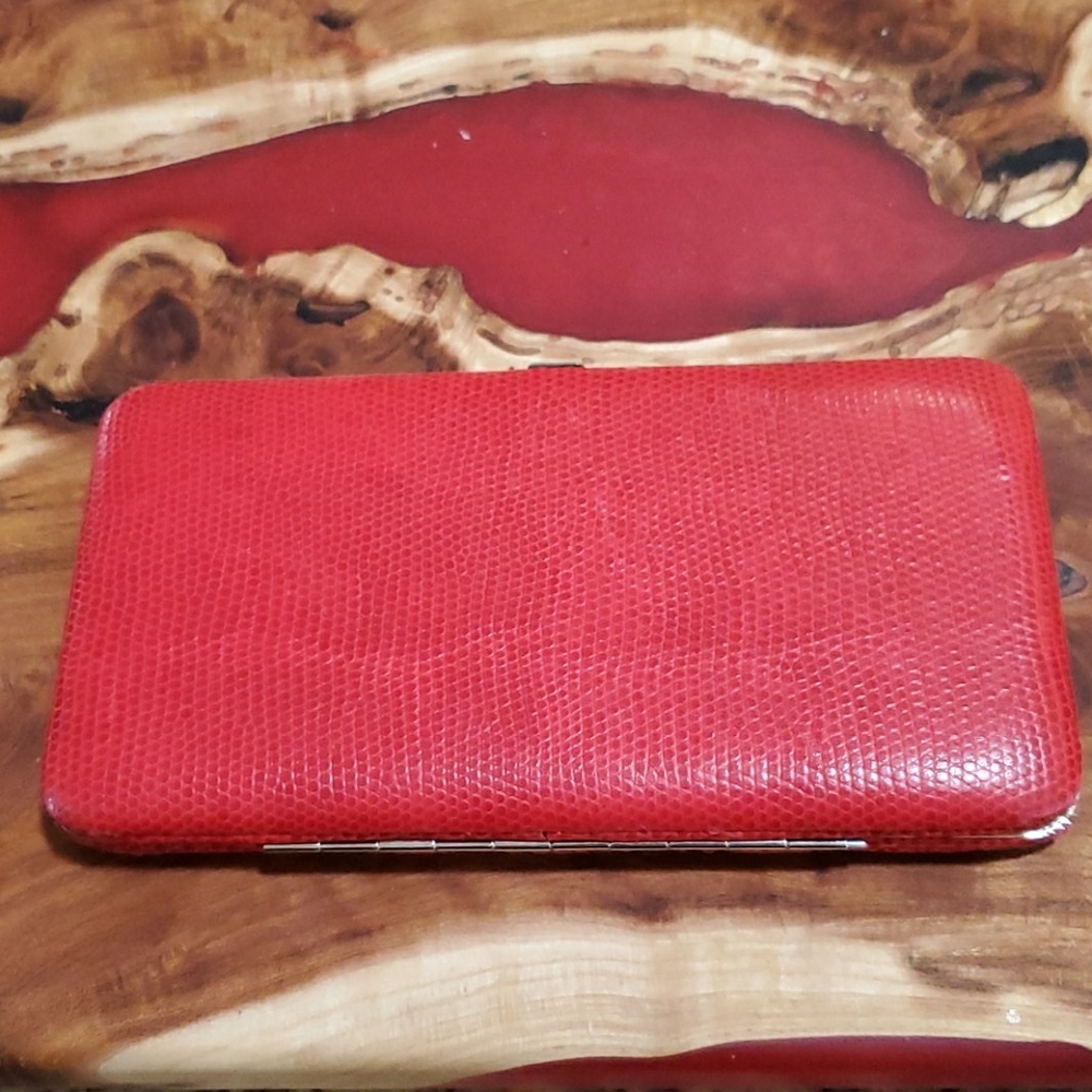 Red Wallet